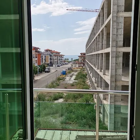 Clara Sea View *