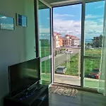 Апартамент Clara Sea View