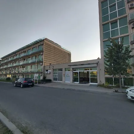 Апартамент Clara Sea View Бургас